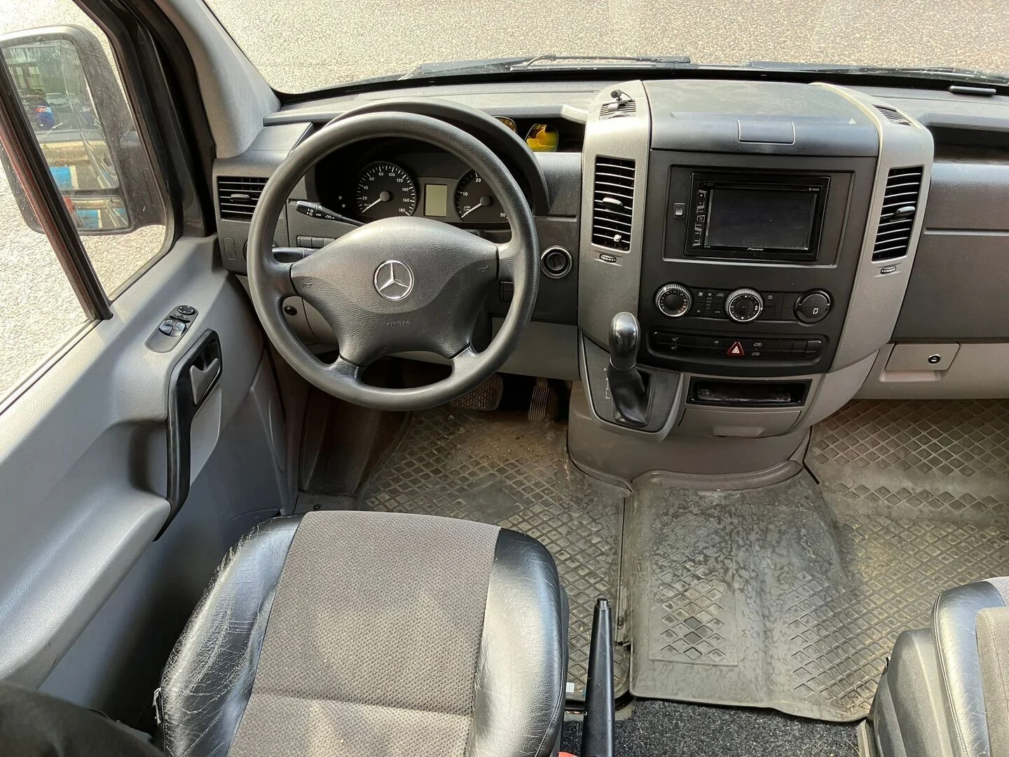 Car Image - 2OQitp5JcwxlvqhjYyBgYR