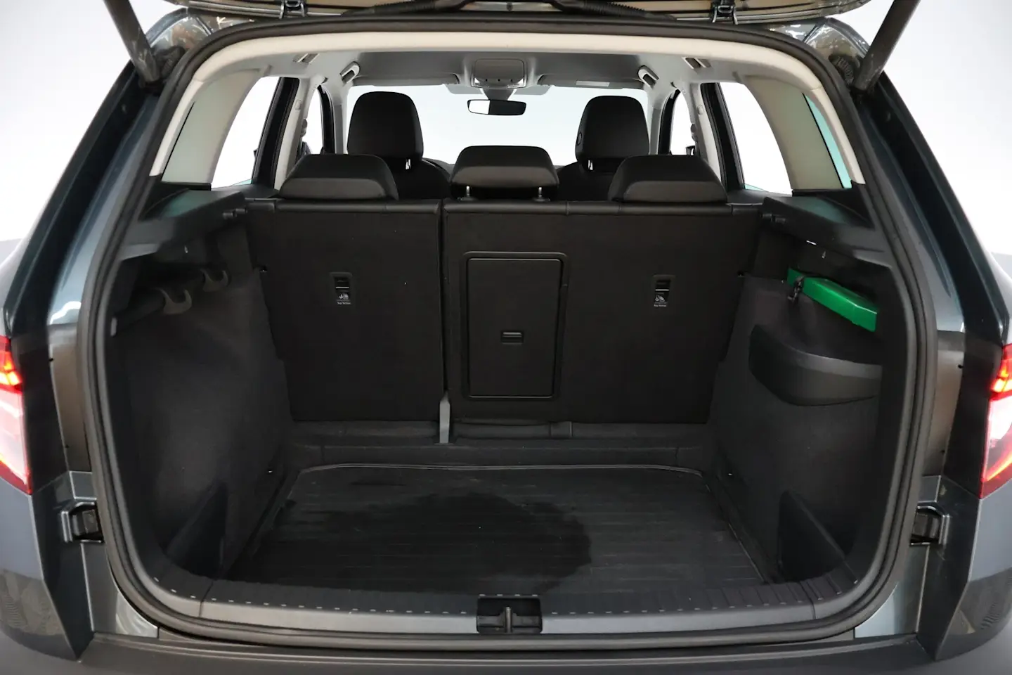Car Image - 1CGVa0Q7YhDVu2kzgj6JRy