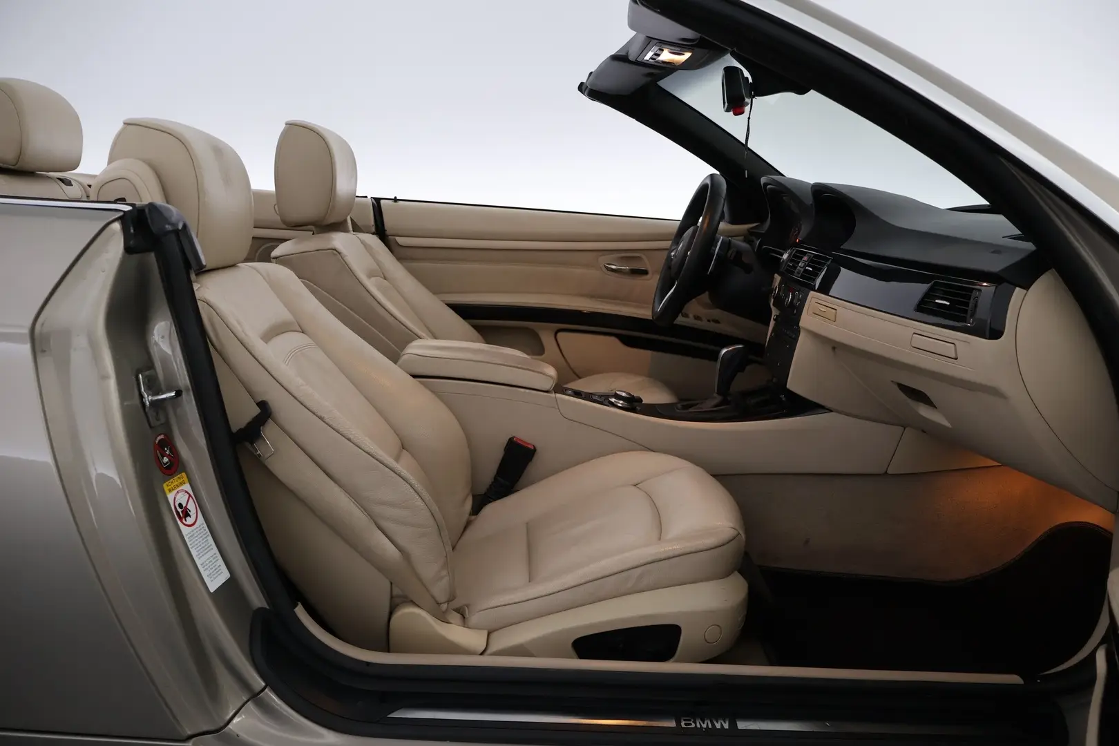 Car Image - 3PcIU9UvUGICubB2lttuX3