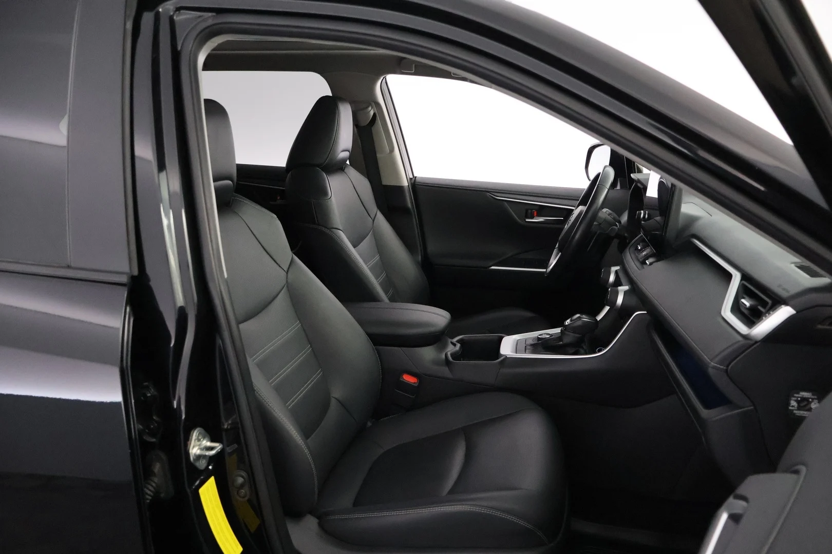Car Image - 5gTX0Piw3zUQMOdUt83bF5