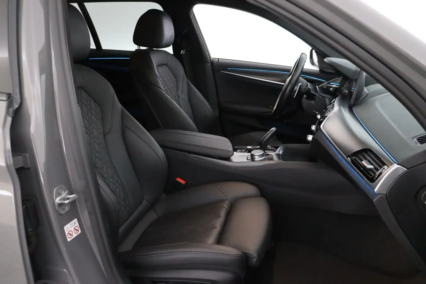 Car Image - 7zxEtDskqD943uJNkWfXQJ