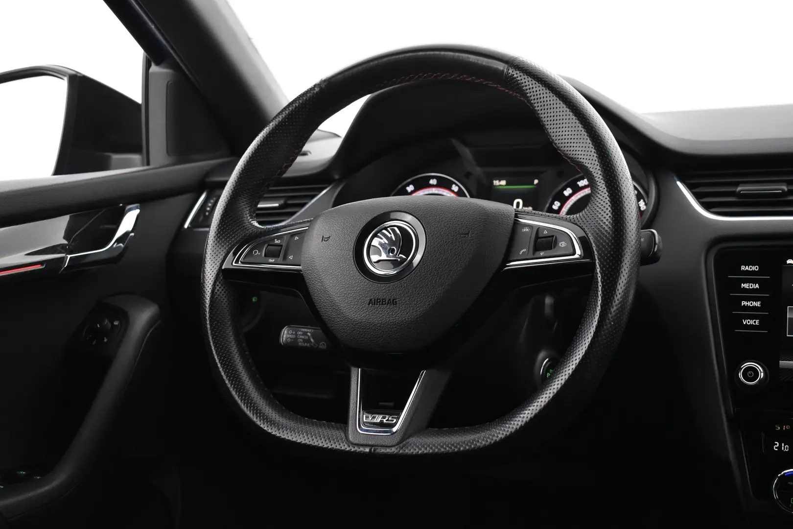 Car Image - 01HcPQiHpzxlkOs4qFN4bq