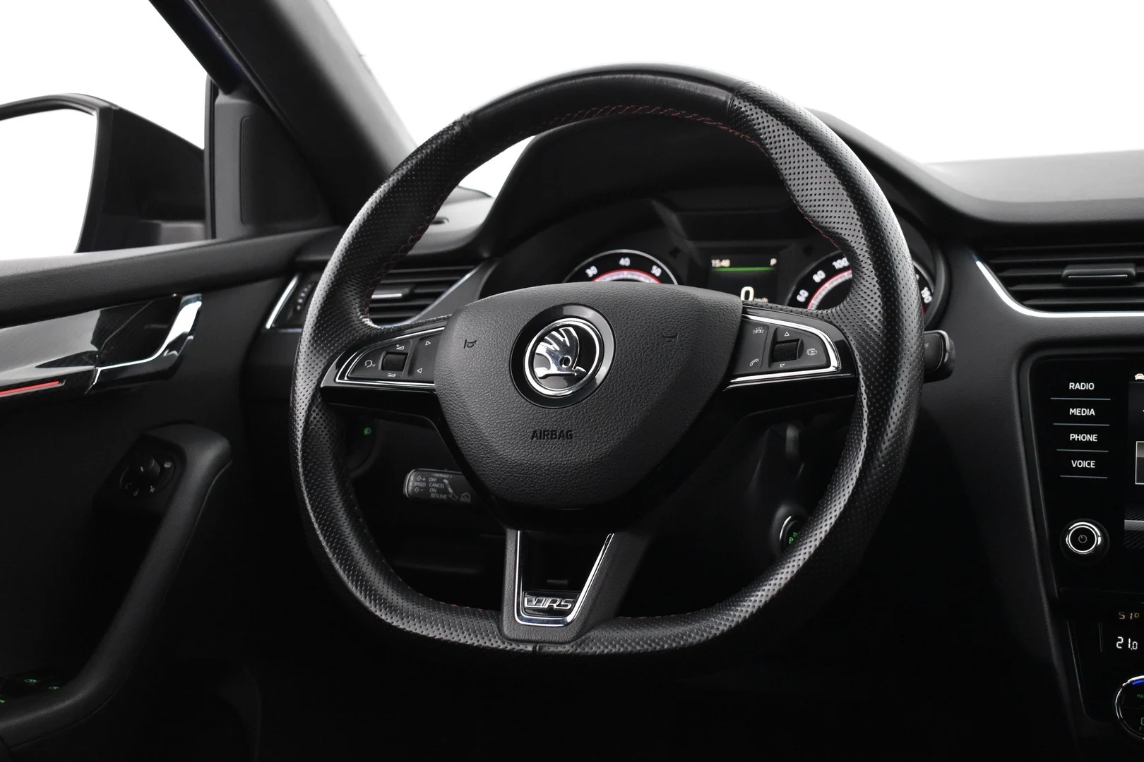 Car Image - 01HcPQiHpzxlkOs4qFN4bq