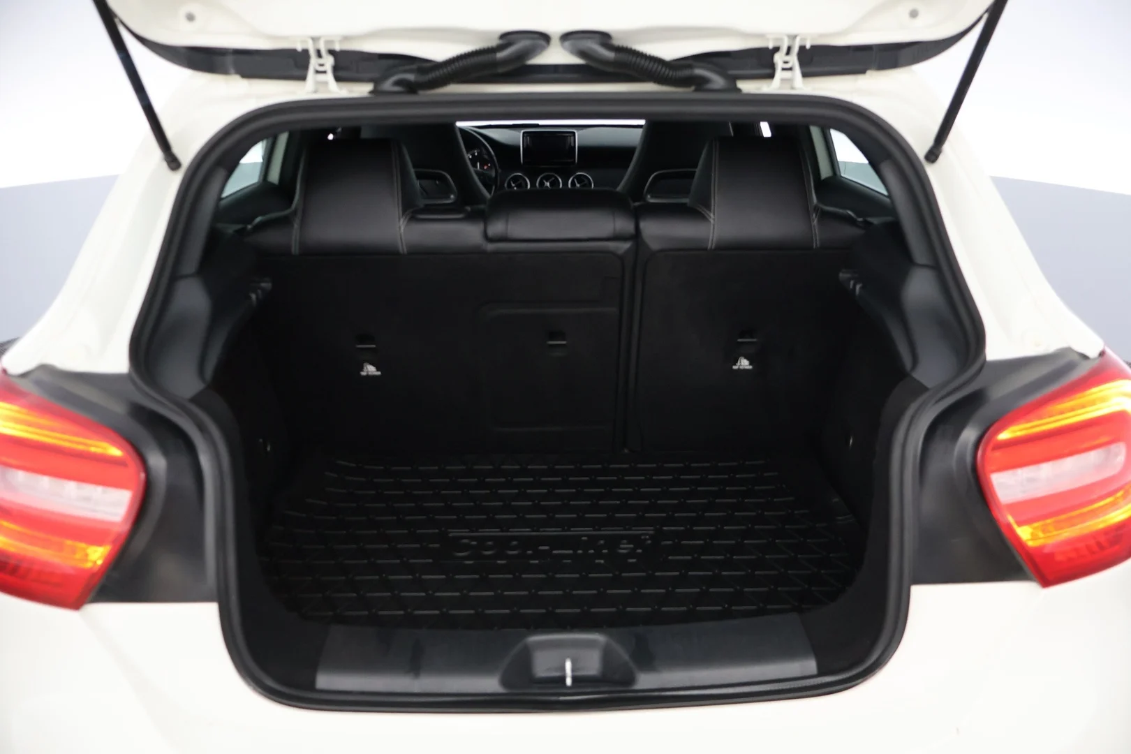 Car Image - NwdkS7nVoejZl2zRzR5cs