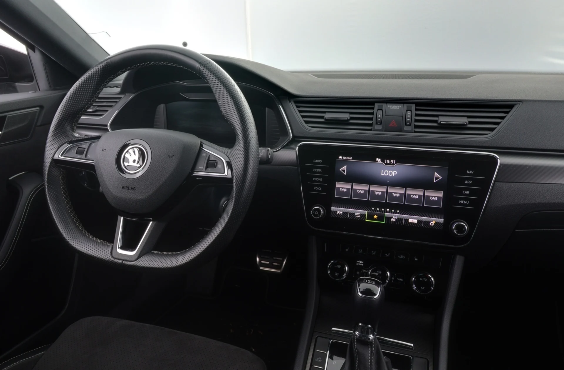 Car Image - 6ziZrS8N9Ews4MW5MIl2Pa