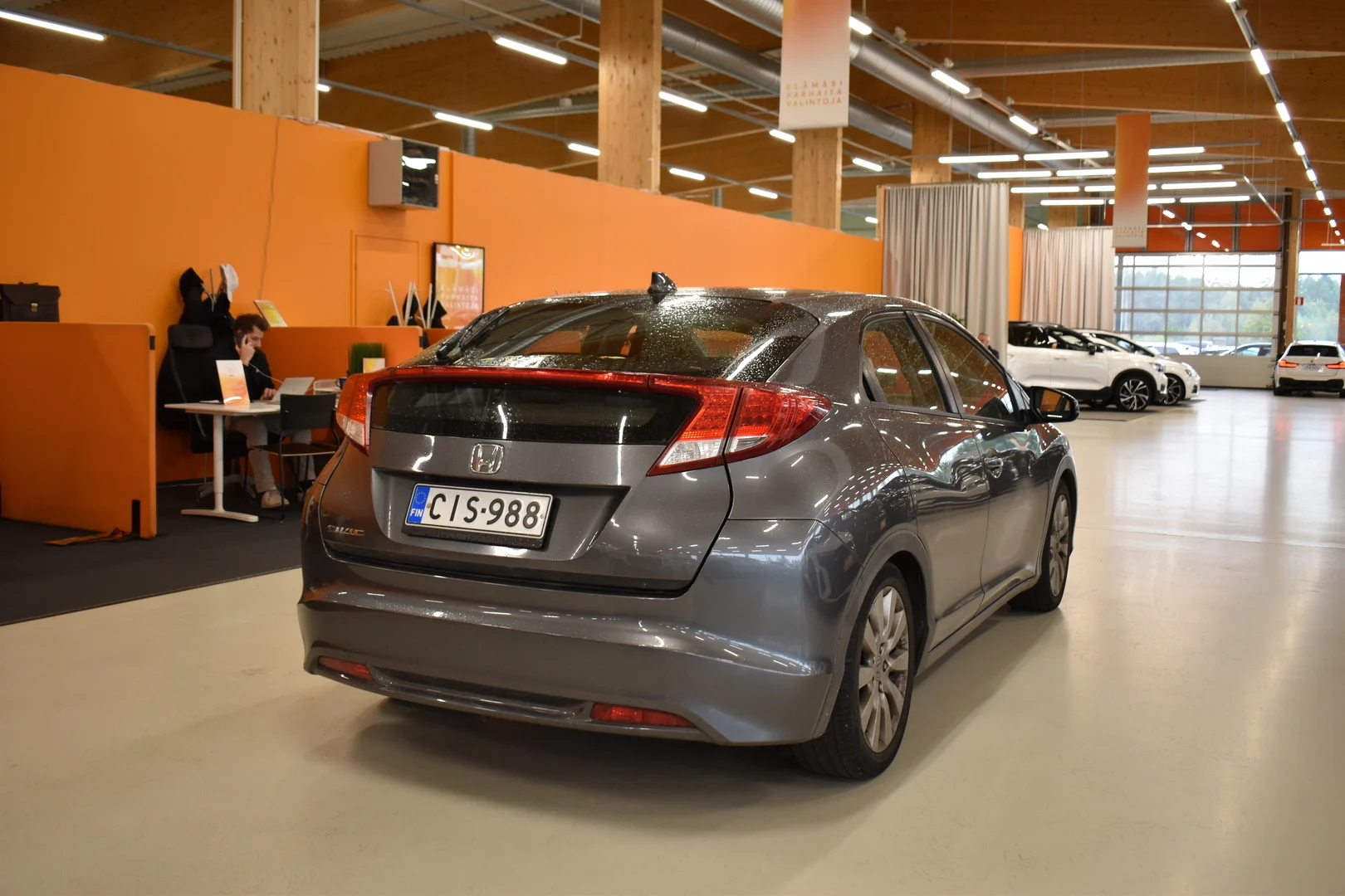 Car Image - 5q9vIcSYU0yEPUe4HpjXz8