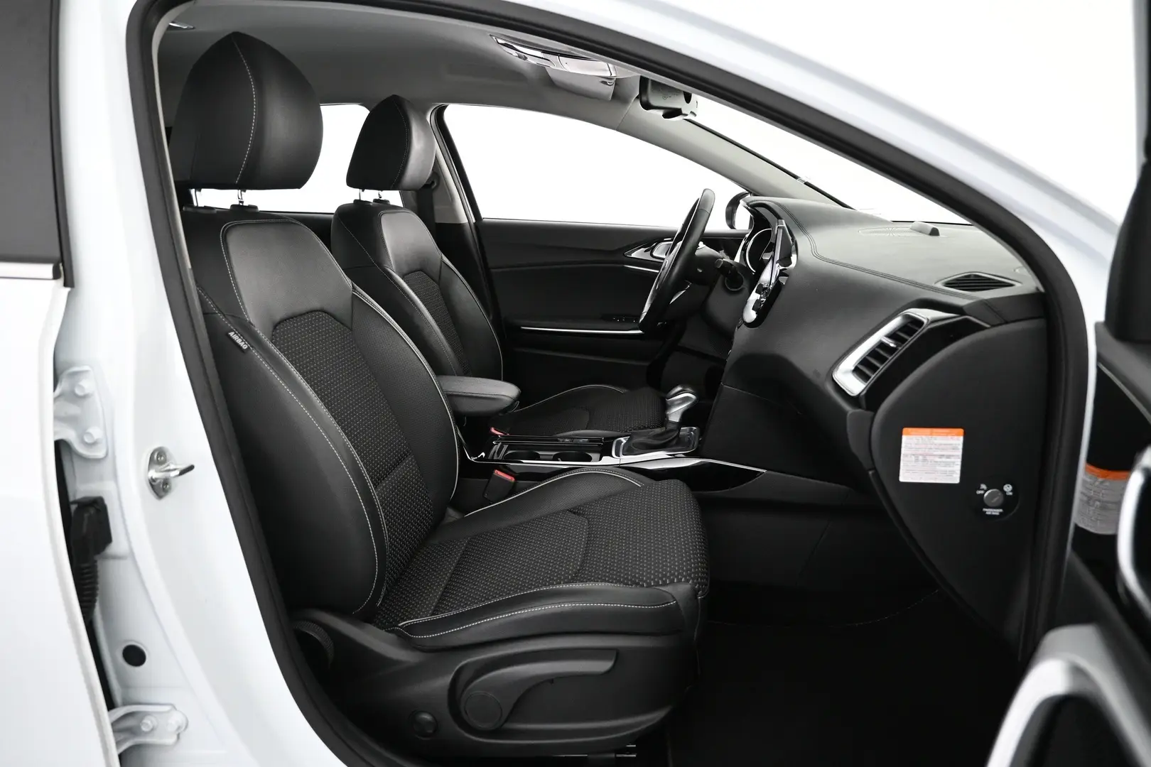 Car Image - 676MWXkaZsvQ5gc67kn1b7