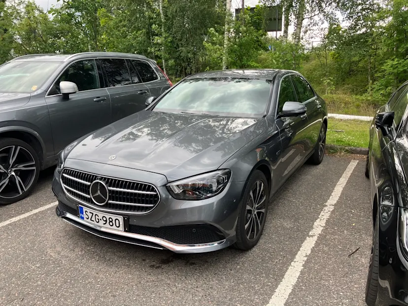 Mercedes-Benz E