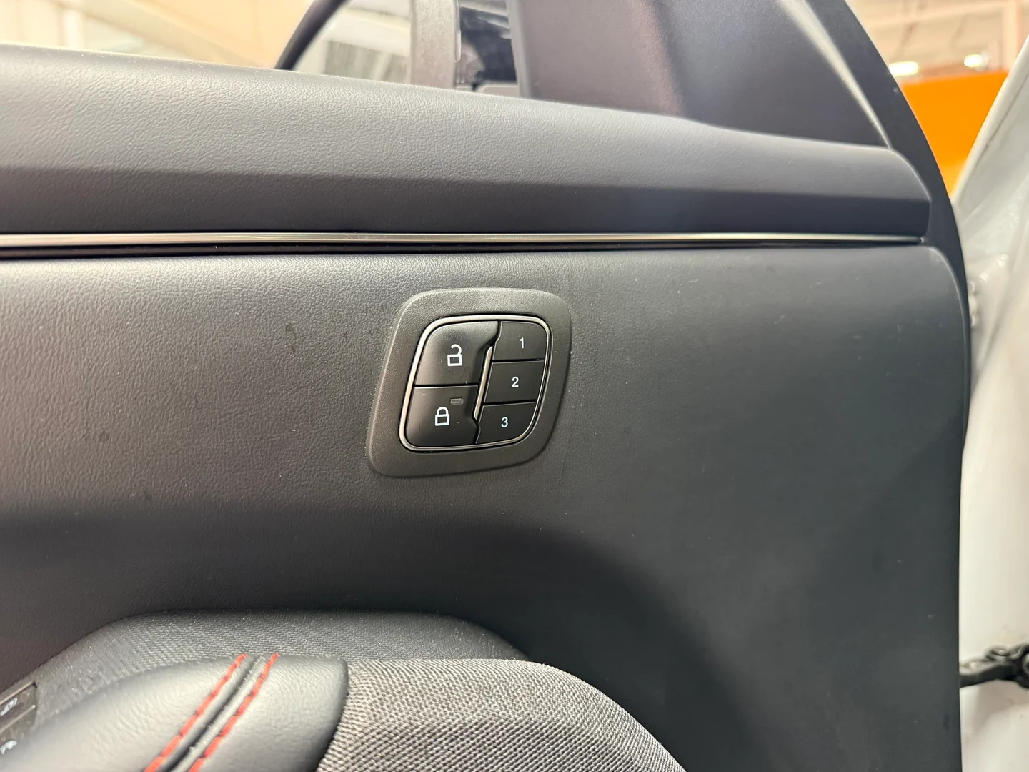 Car Image - 3JKXme6ZiEDkT40SJCuOwb
