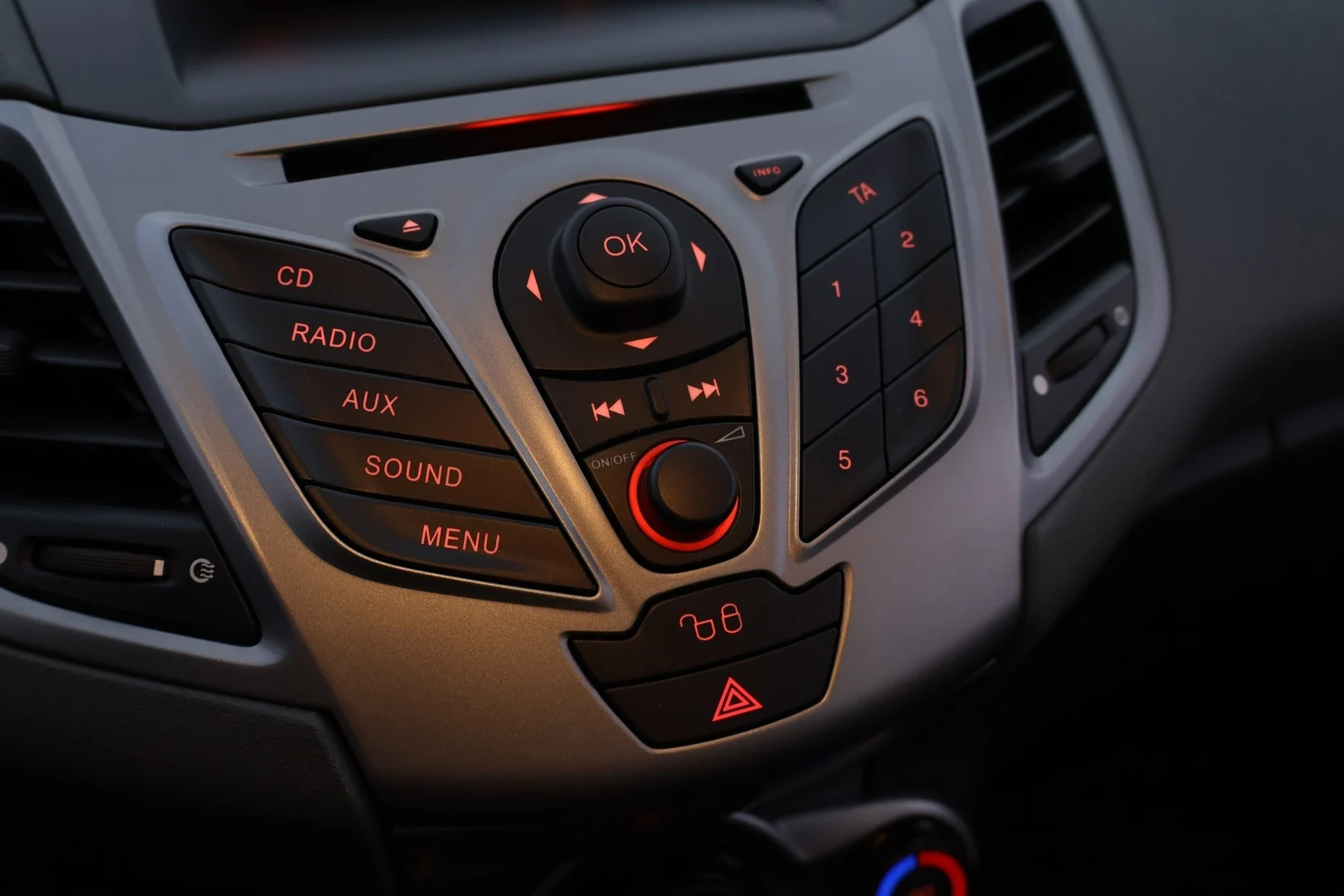 Car Image - vWF8KgI2nVDQDIxZxbVKN