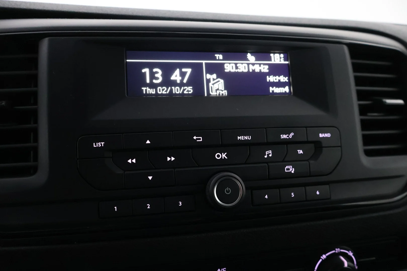 Car Image - 3nlJsUgZAf2cWRYKMyTWto