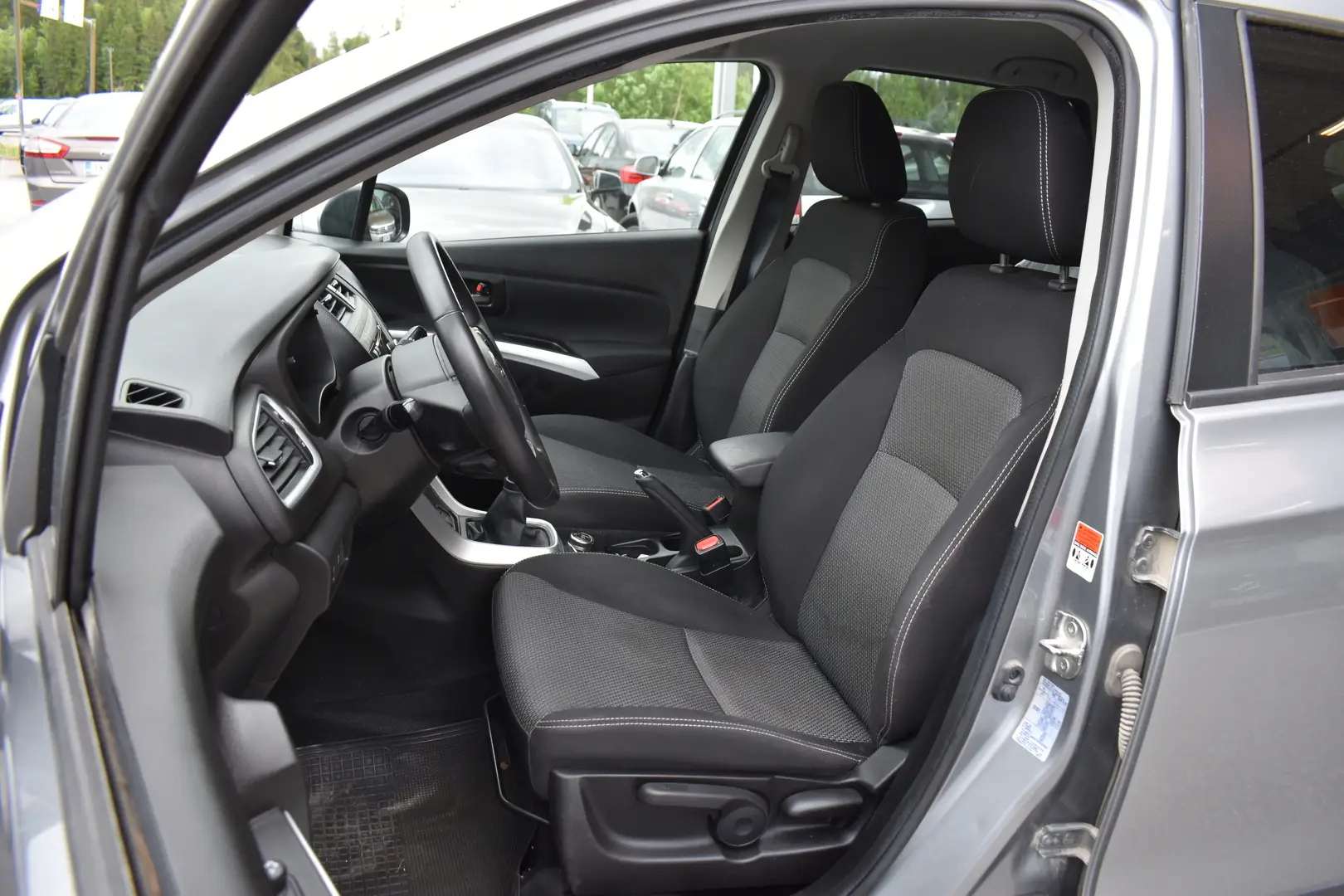 Car Image - 1bhObfmxYAMsyFAm6V2tOa