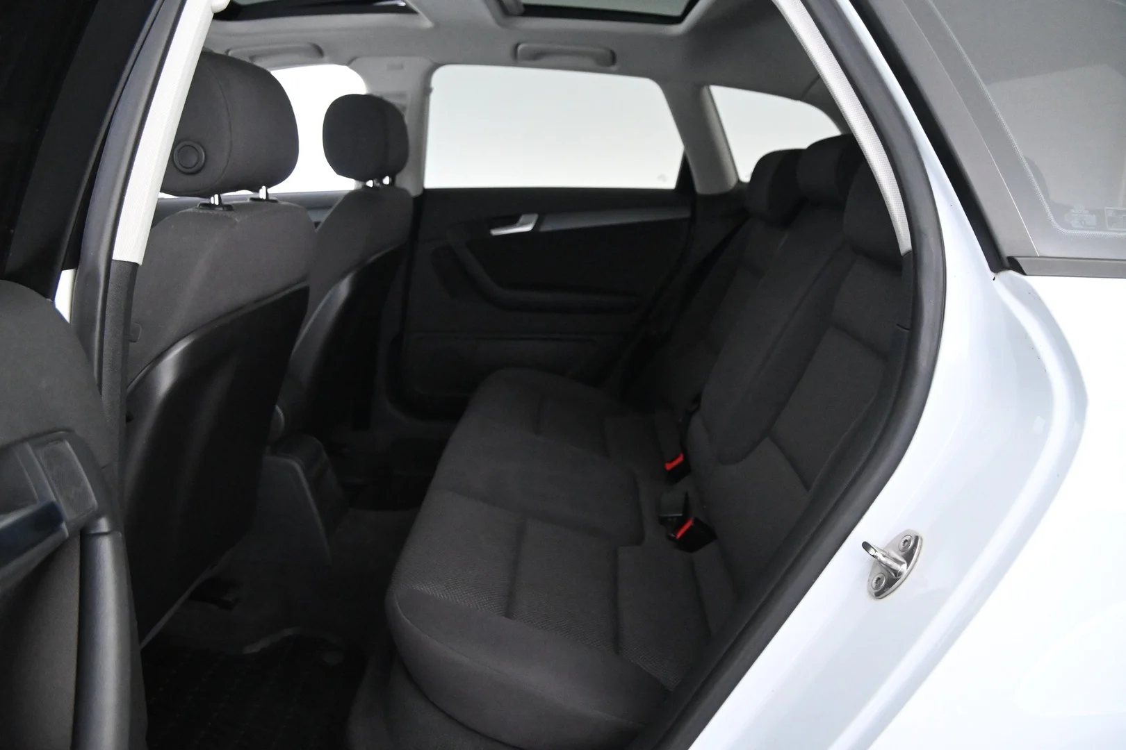Car Image - 5ZIzuLQPi3T5QCDavSMhWh