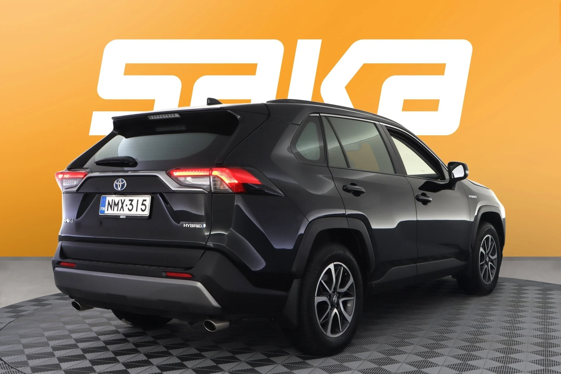 Car Image - 5FxuQfnGjoICGYp8atZTqY