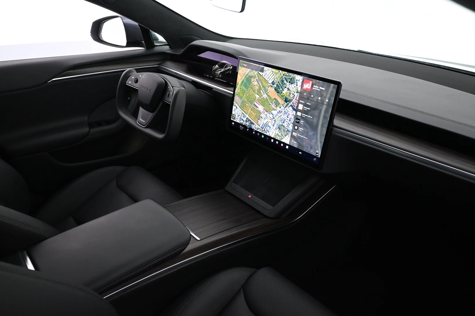 Car Image - 7kbRt0kGRE7isqF990QnTN