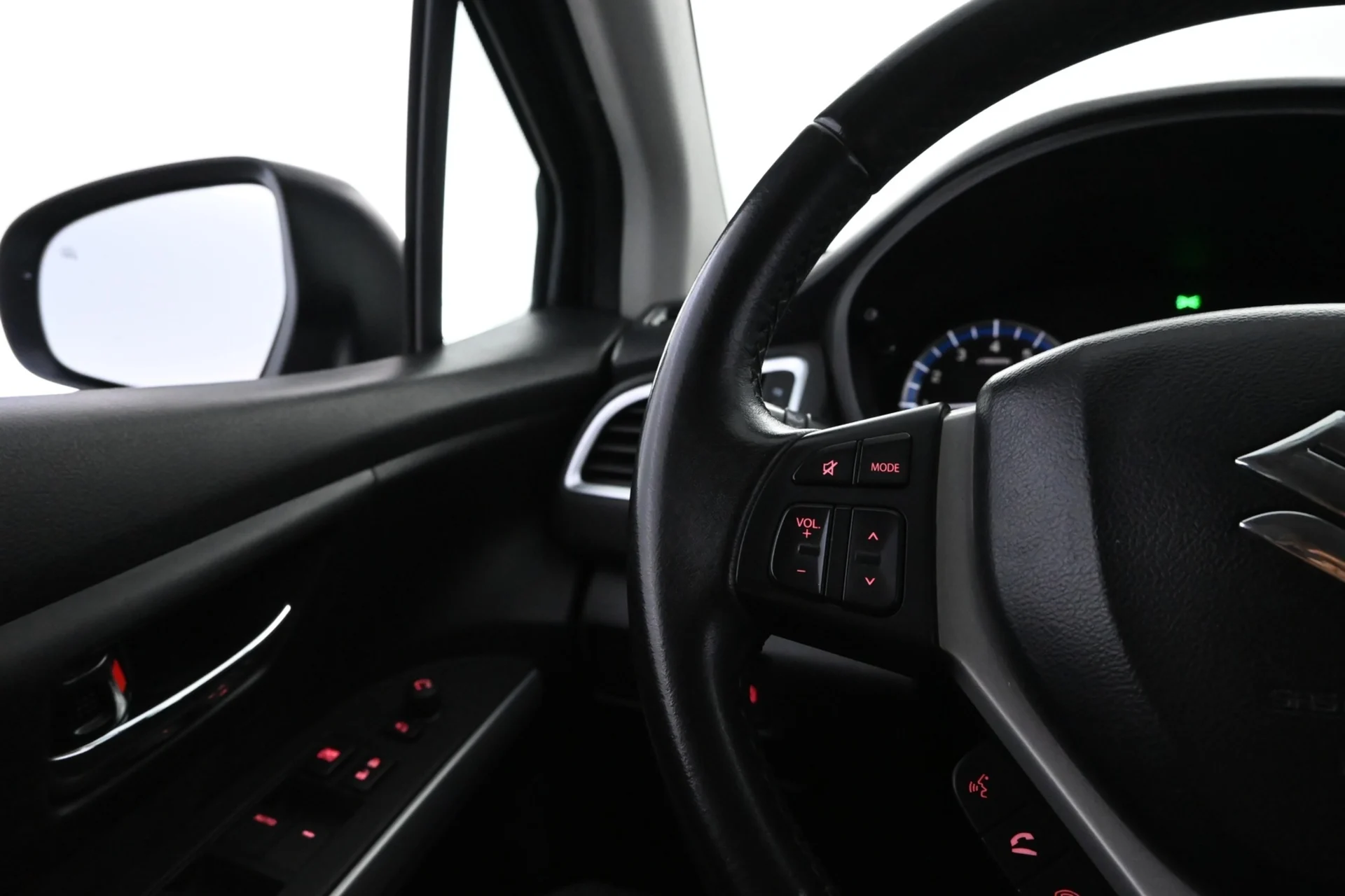 Car Image - 54S60AKwekXVLM08vAUu82