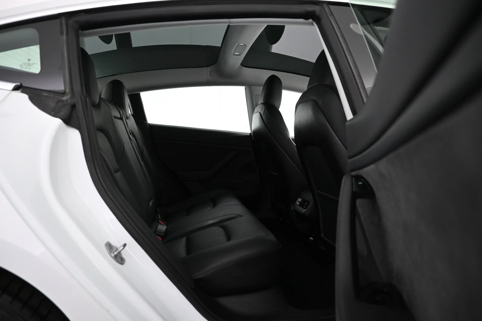 Car Image - 70kaeYIlcBuawUY2kAV0uE