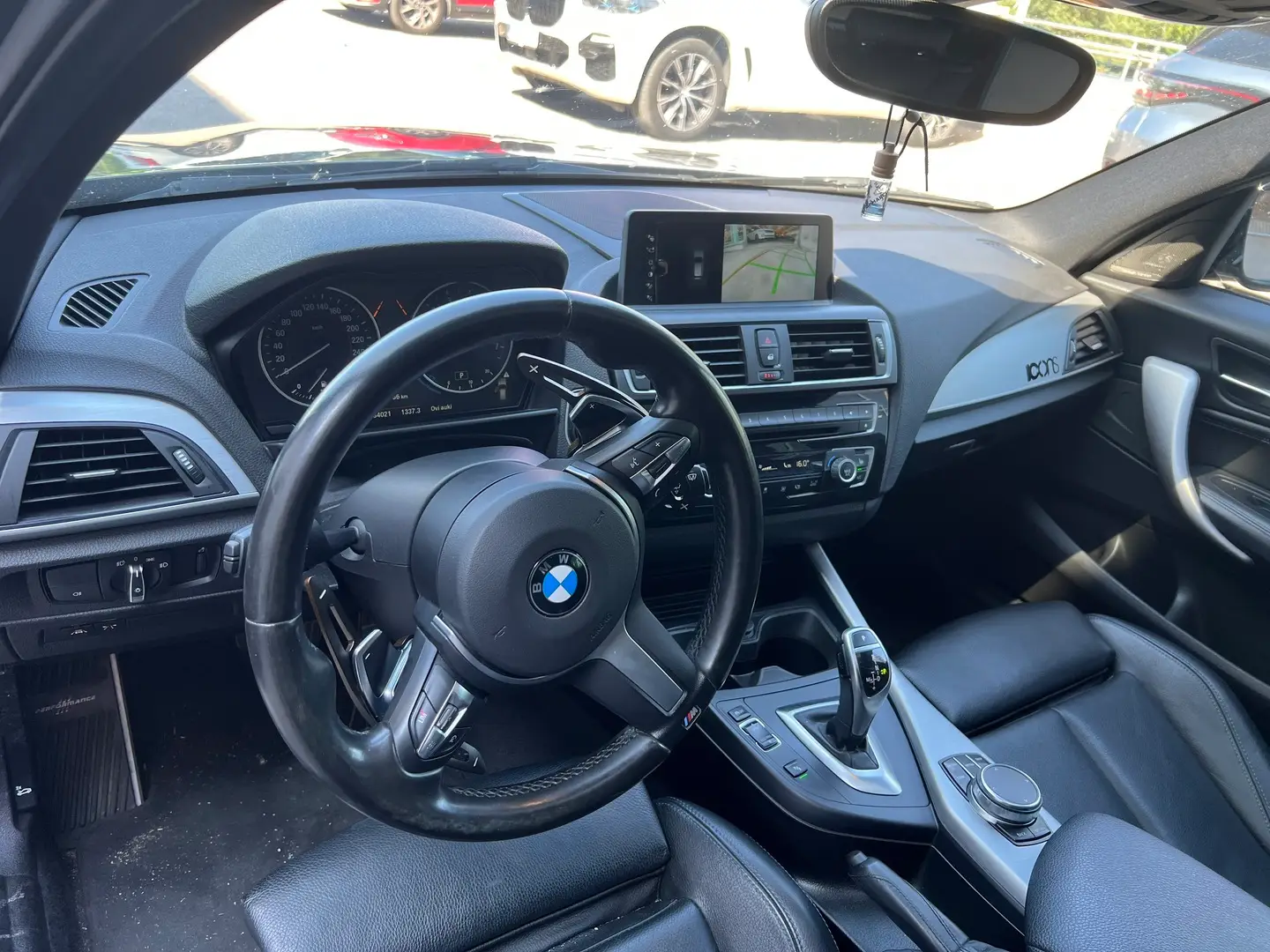 Car Image - 32fBXzxZWaAQ3mRDuorm9J