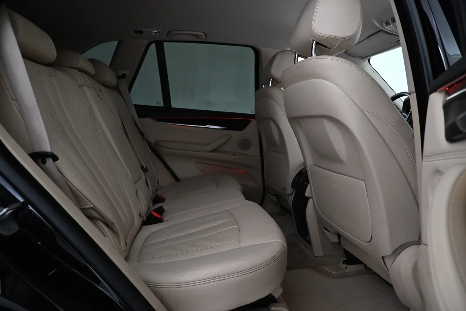 Car Image - 5RQV5KTYkrbj3Ra0HDqlwc