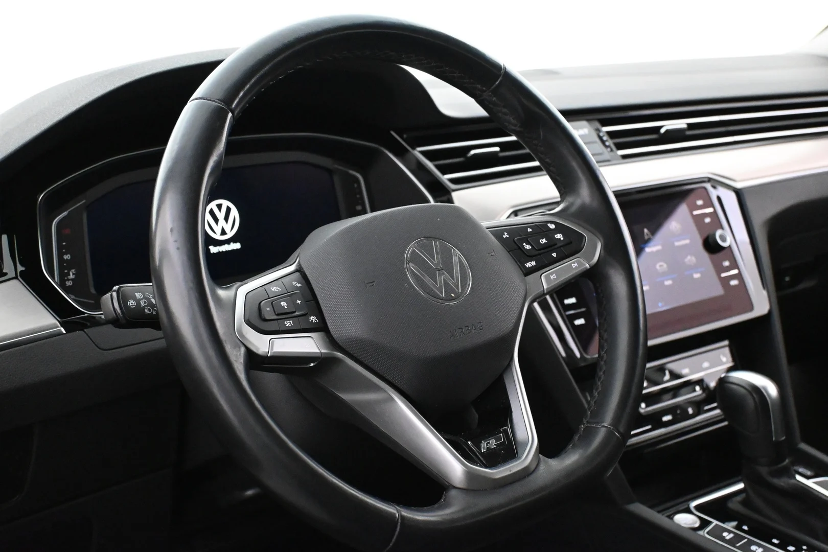 Car Image - 4nJReJsxscAOXsydfrxFJx