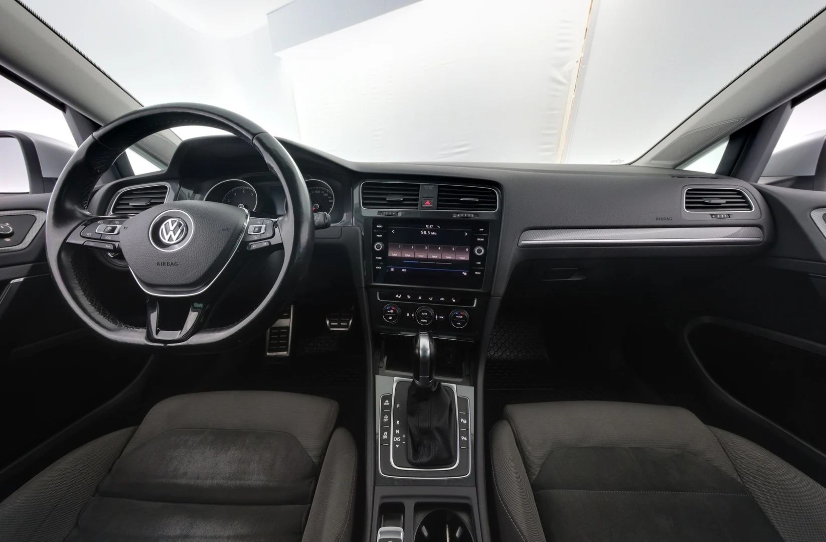 Car Image - 3pKWBsnj3h4CMm6ssPYBNo