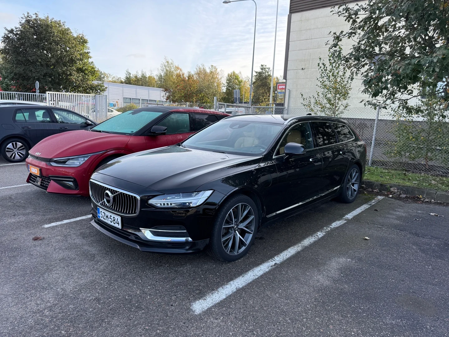 Car Image - ScKbE4h7fM9UVcaPSX9IL