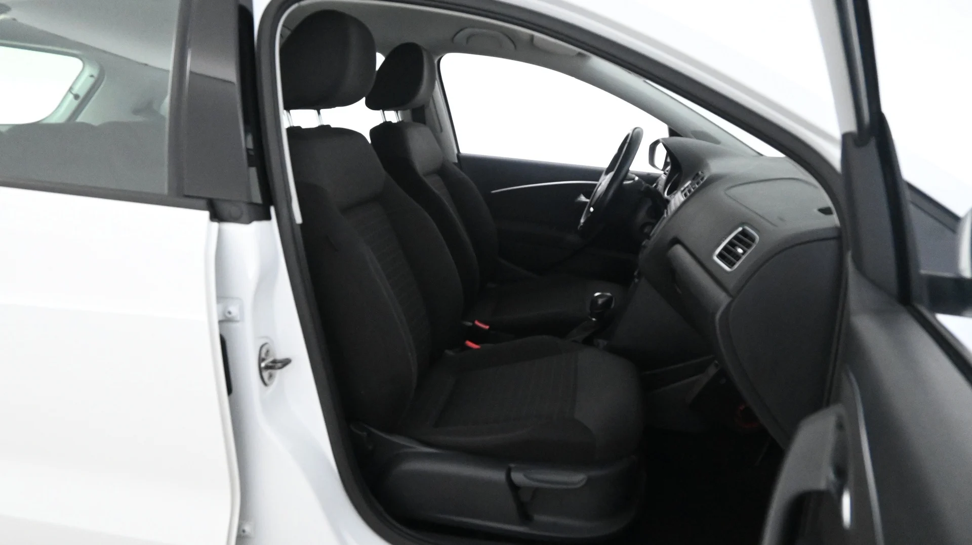 Car Image - MCLqa0VvSG8U7fUy9iqTf