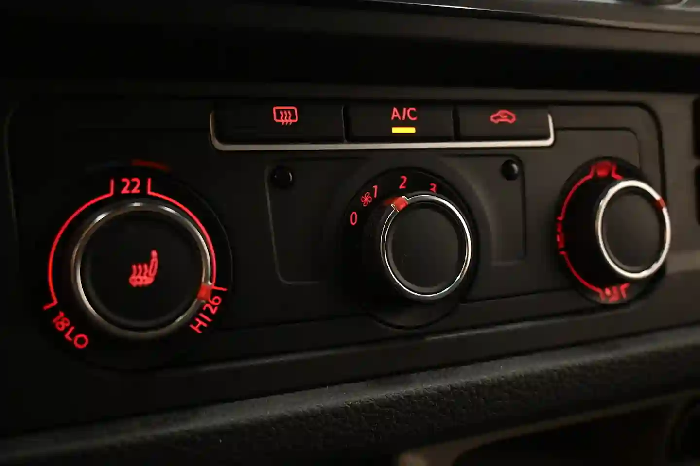 Car Image - MnmlckIlrDKzPyL9x8Ply