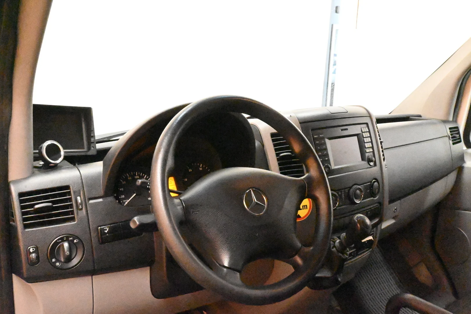 Car Image - 120qrQi3wo9xzNHKblIUK5