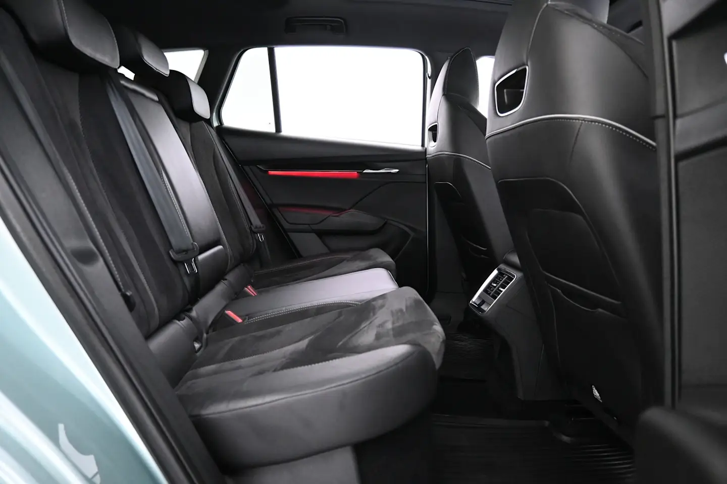 Car Image - 3QMFJkQ8i6z3ZHbsewKFoA