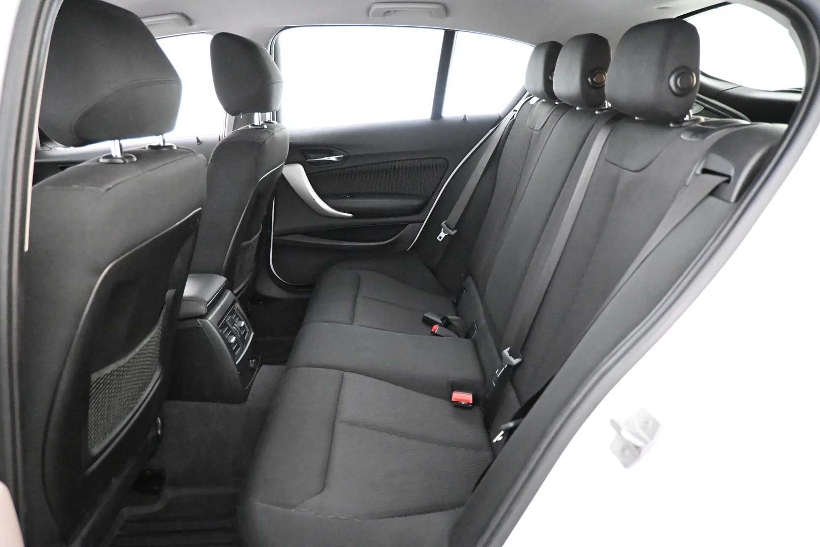 Car Image - 2LK41sgXLMw2DPKSnxMww3