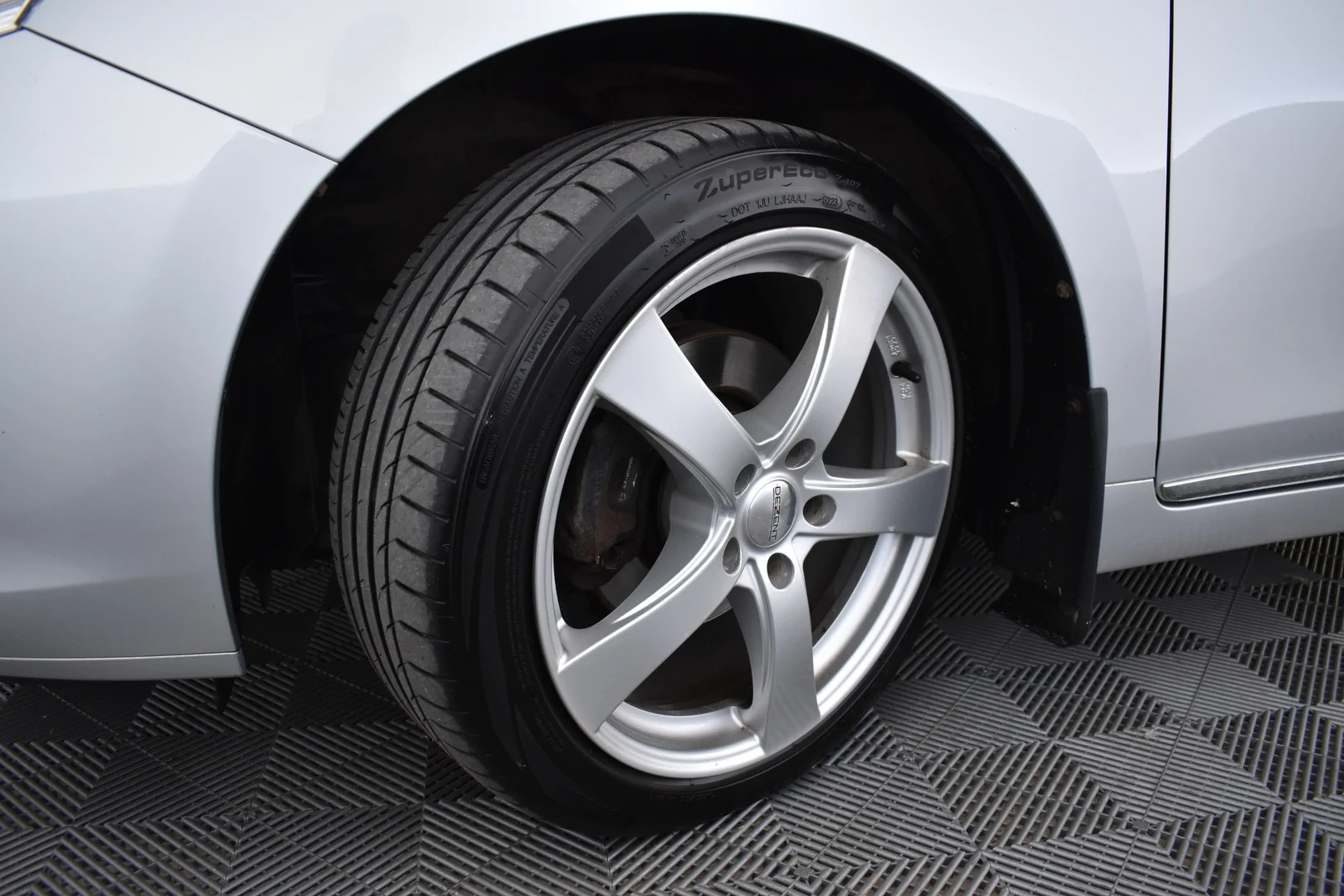 Car Image - 6PX8IMZM9mudqa10tO5XxA