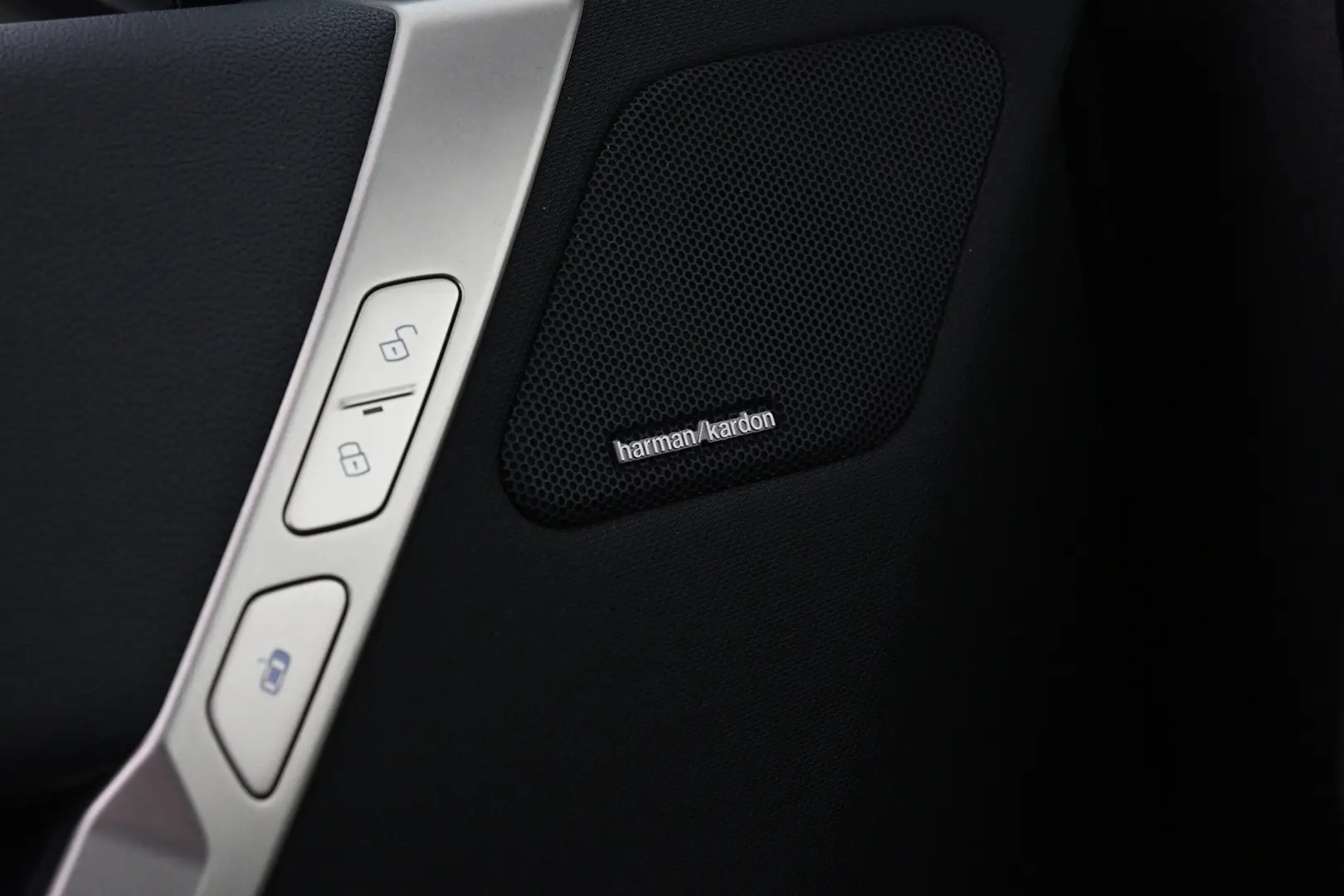 Car Image - 3haqg4N3qE4od8C3zxFC8L