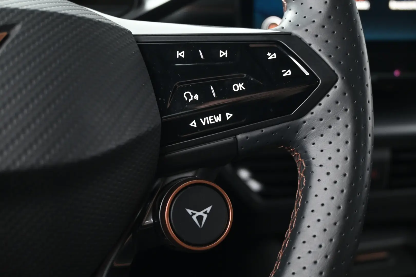 Car Image - 2RqFnVIiqQS1qx4tLwz20S
