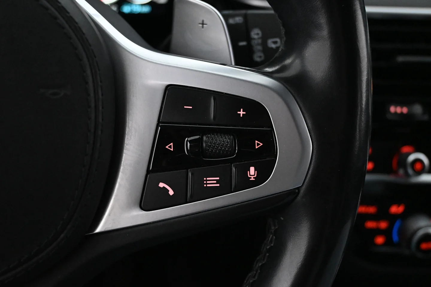 Car Image - 2o1gCc1g2a1InX1EMw4ngK