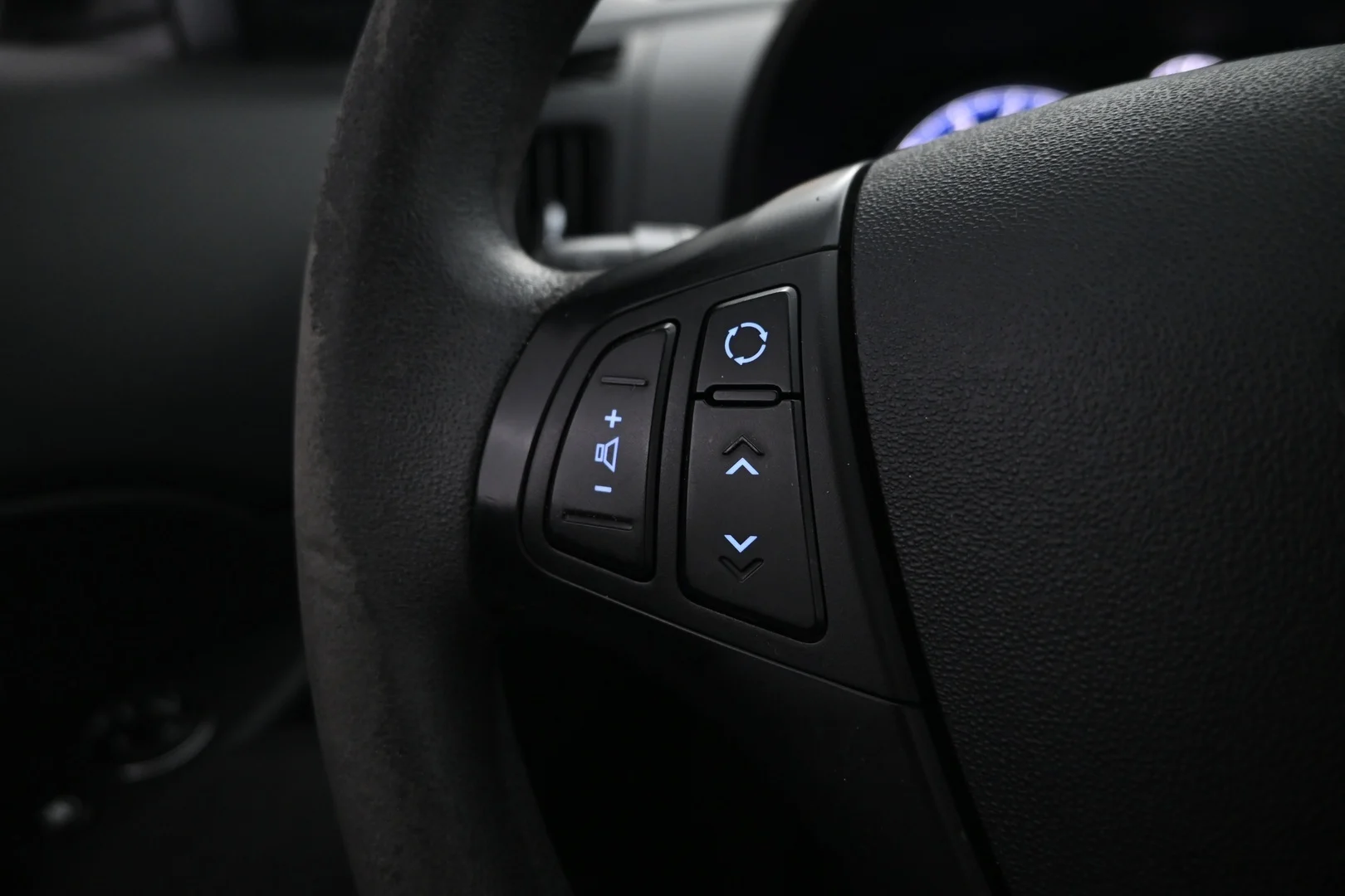 Car Image - NraiB6wjXa3HQwqUMTf60