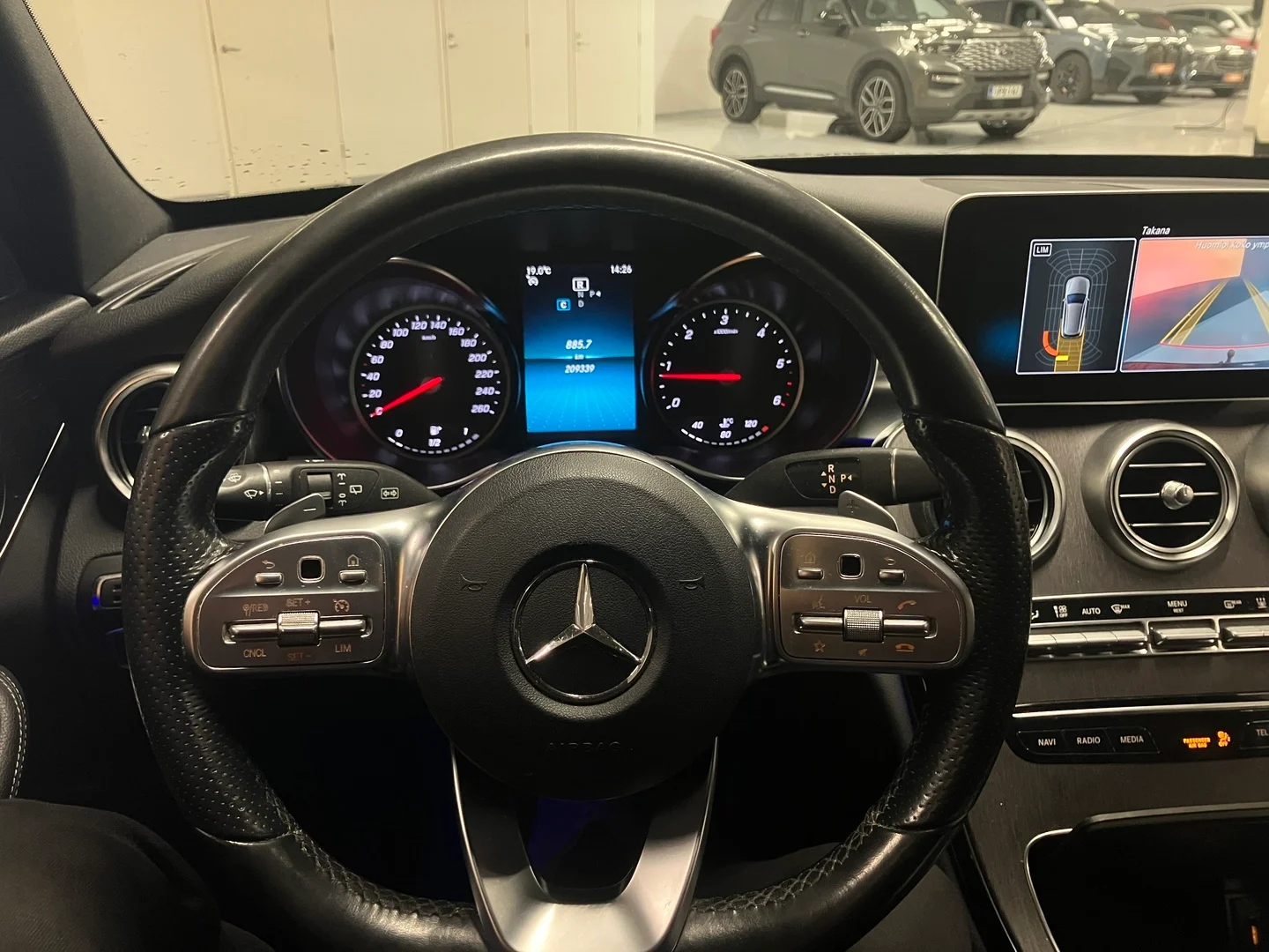 Car Image - 2SVhf3pDFkW1G2uwwxS7N9
