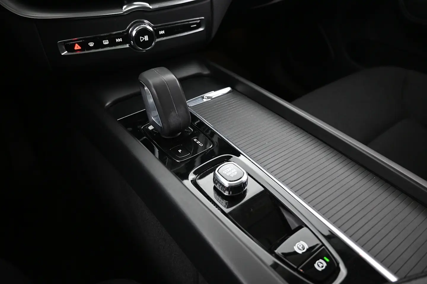 Car Image - 20P0X5j1Zr6QI8VzAyKrYl
