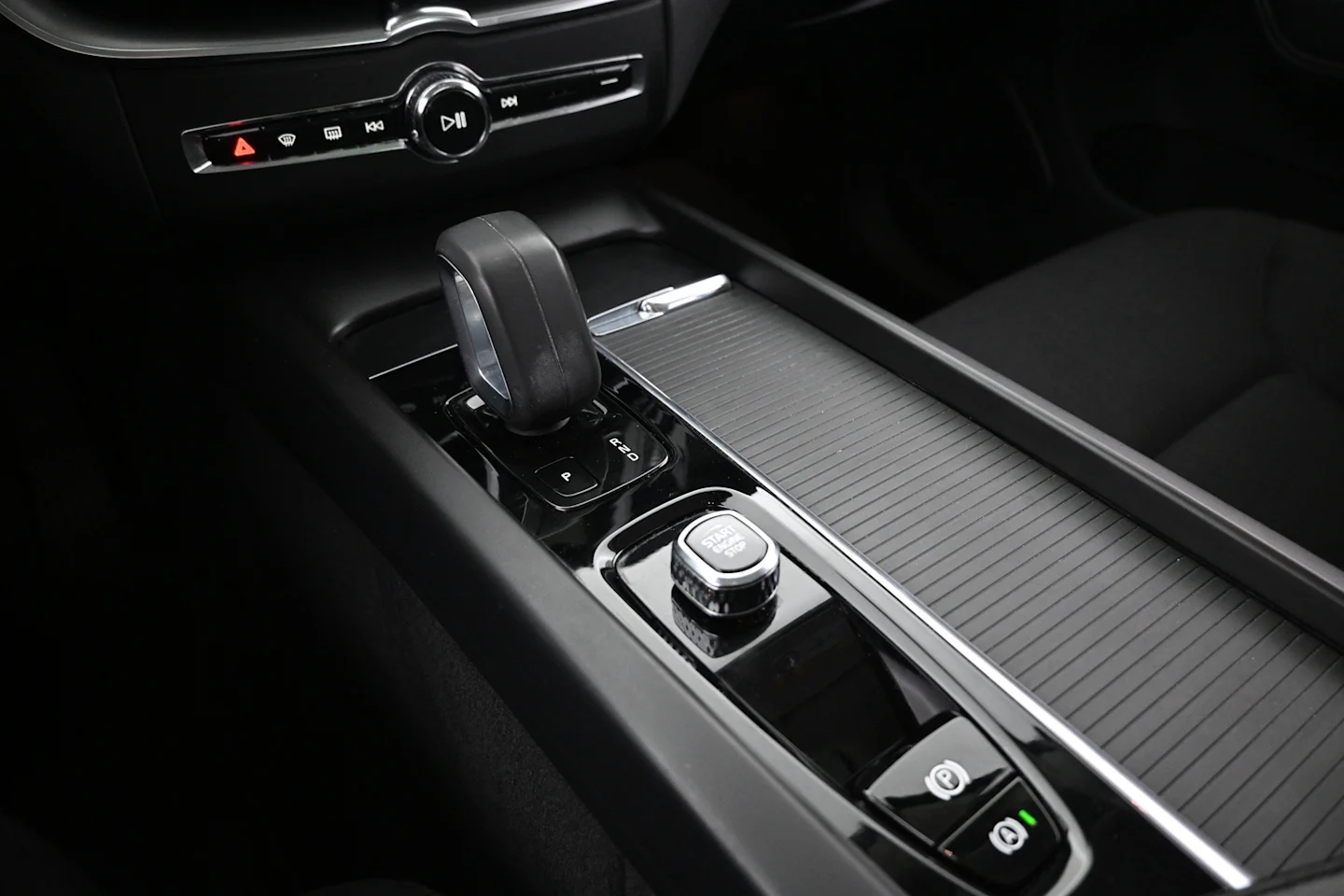Car Image - 20P0X5j1Zr6QI8VzAyKrYl