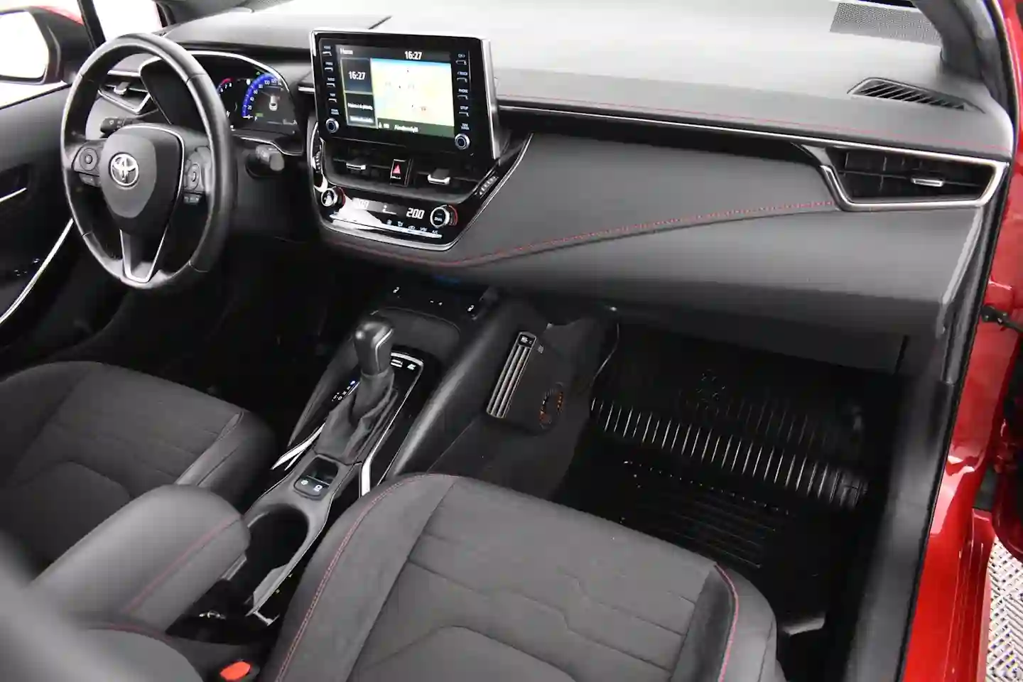 Car Image - 43Q5LSQniUnF3fVyDLxzUV