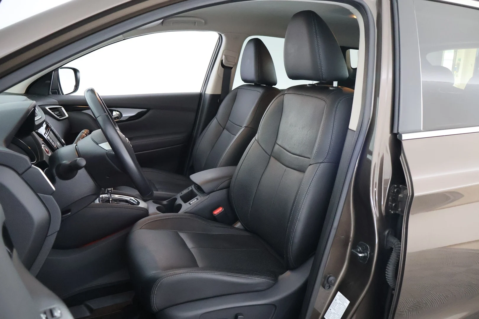 Car Image - phzv1L3SRPmRvWRb7ELcD