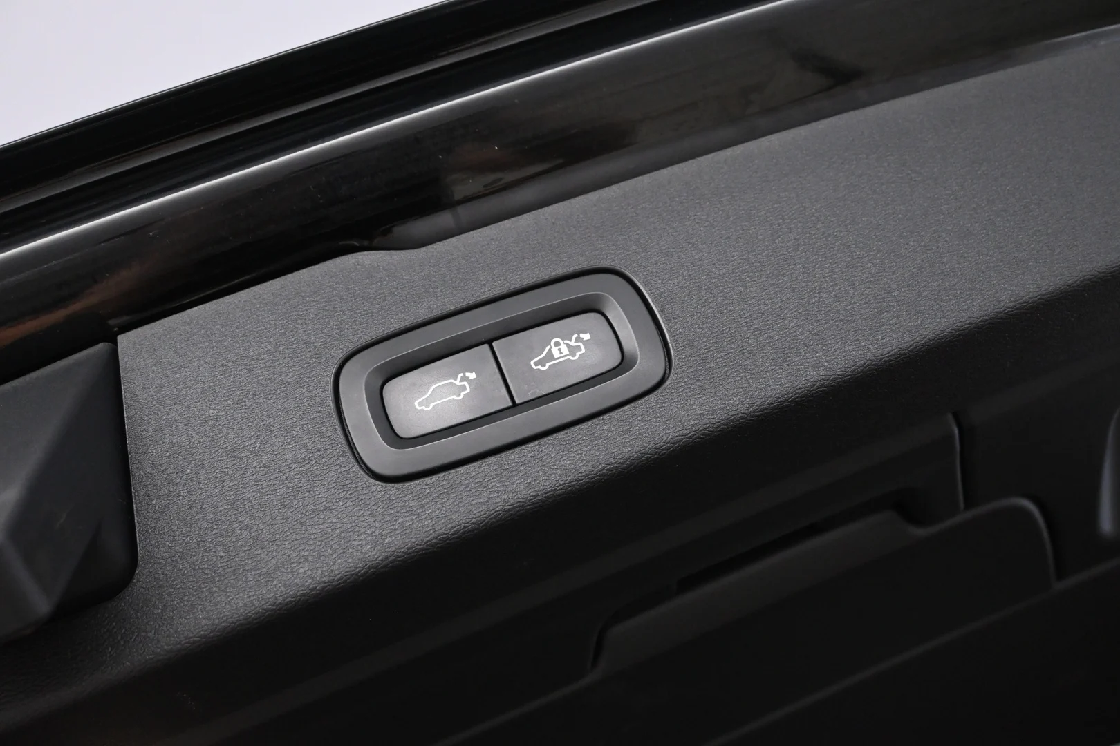 Car Image - 5SB8ZeXvJ8Wu8ZmbTx45Pv