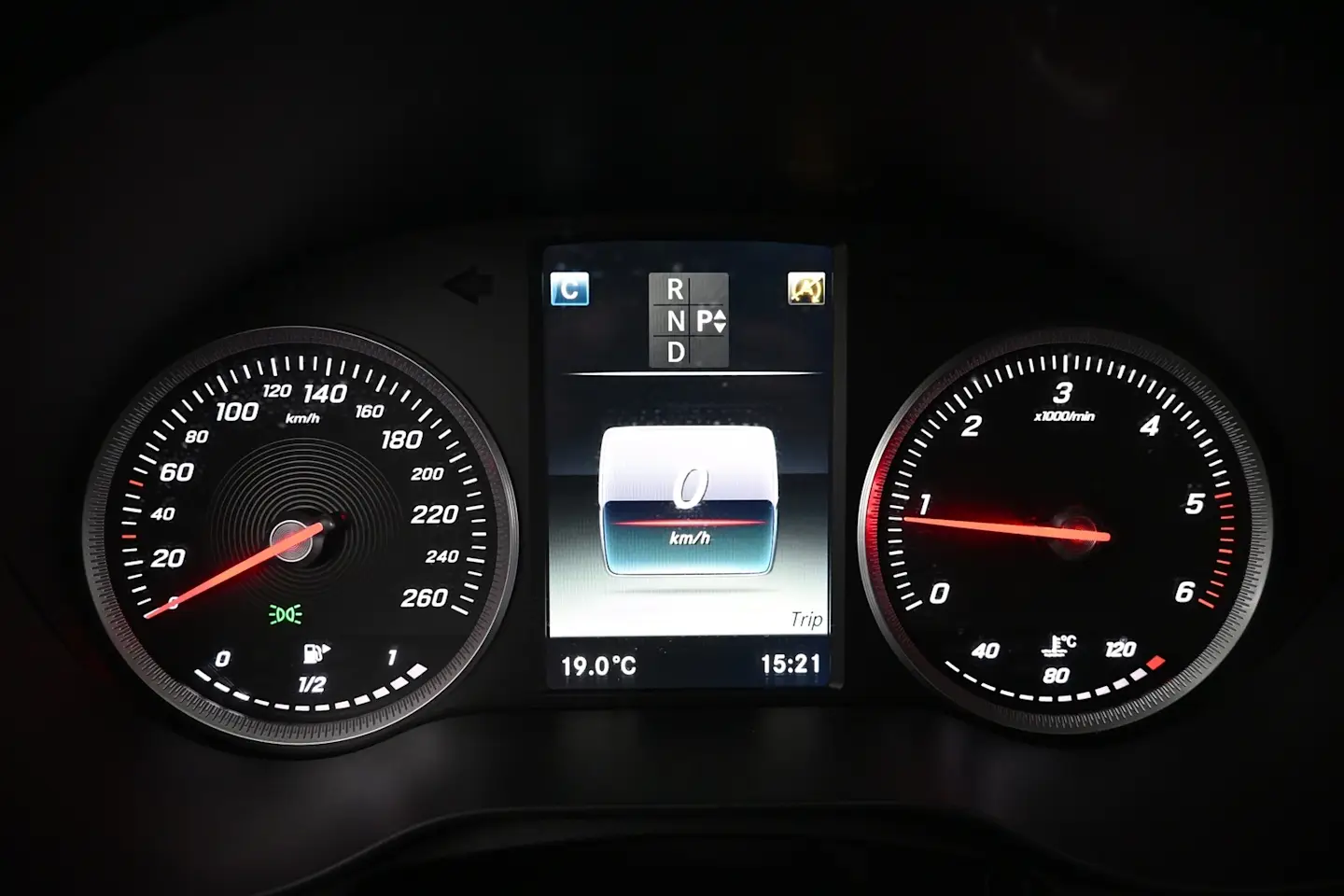 Car Image - 7lRZ0ycyLu7yAIVYkj0iPu