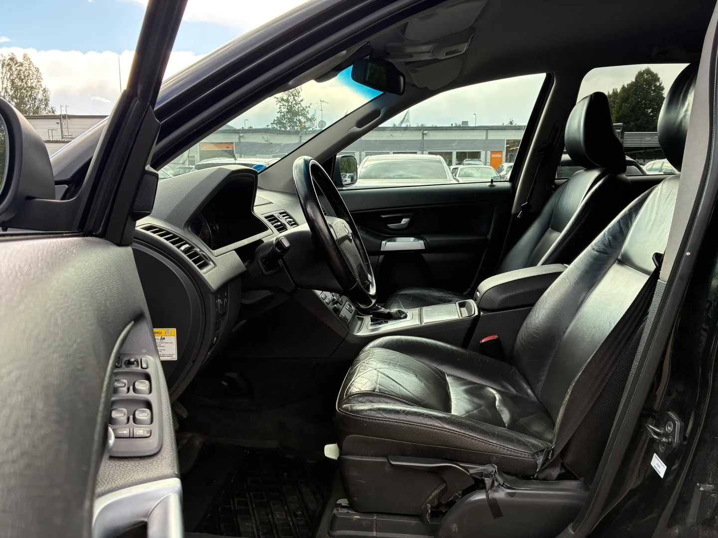 Car Image - 7M0SaqpUcv9ByDizxlLOFw