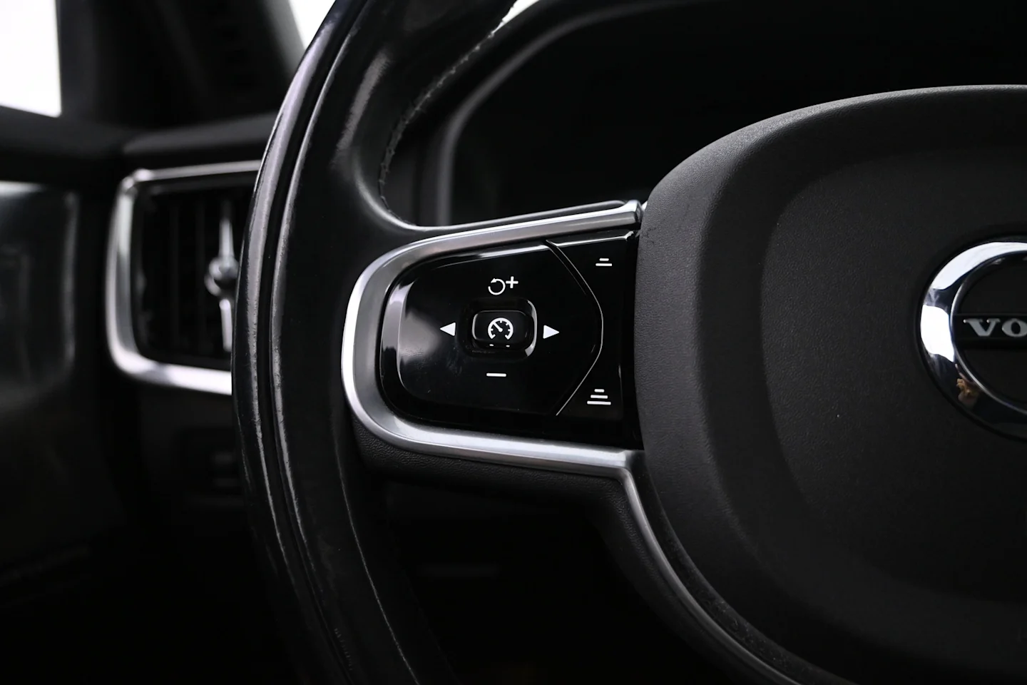 Car Image - 3fY7gm4w2WFcDjXAzPETkJ