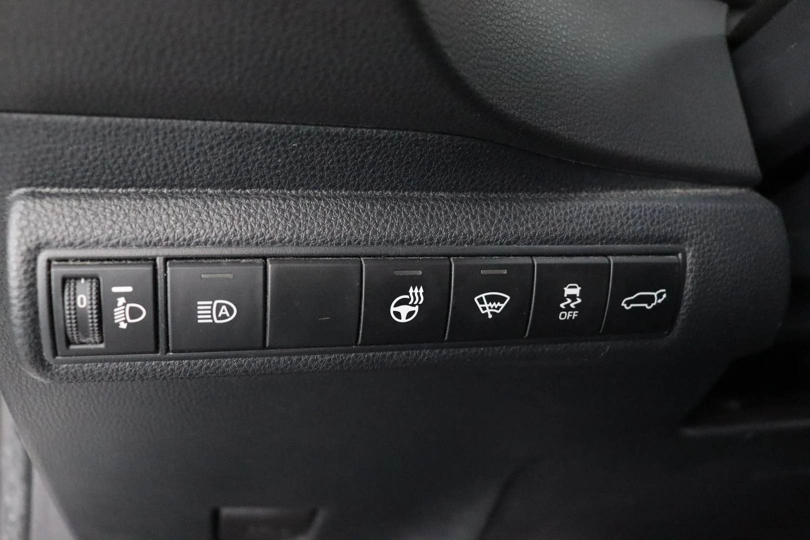 Car Image - 2ECDBITw5eiUL1WeSy1fL3