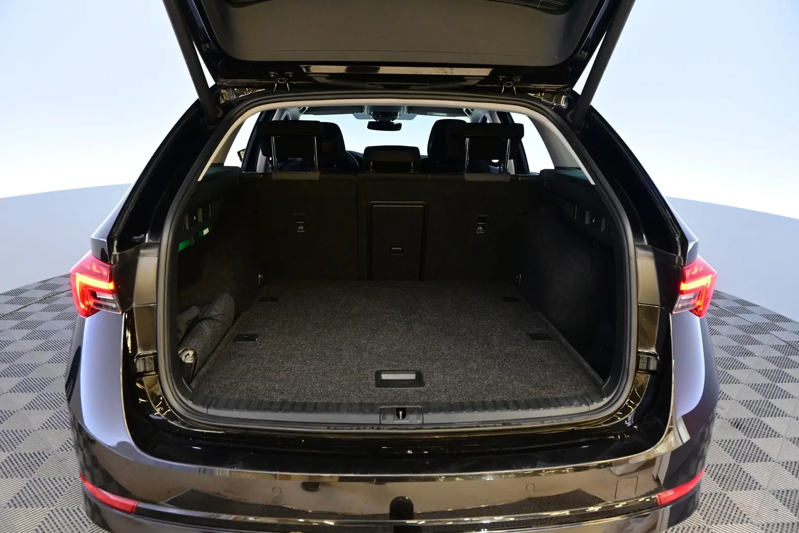 Car Image - 24ebS24uef5geMkQm4CugS