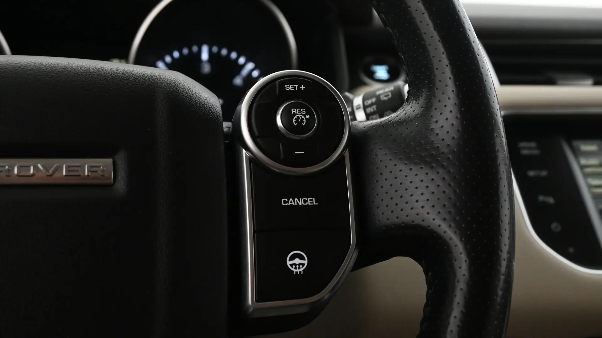 Car Image - 7fwqLXsFxd5ZdaLkh1emn1