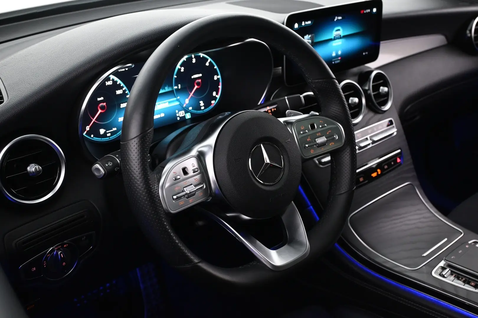 Car Image - 3795y9482rxSgU1FeDpTpm