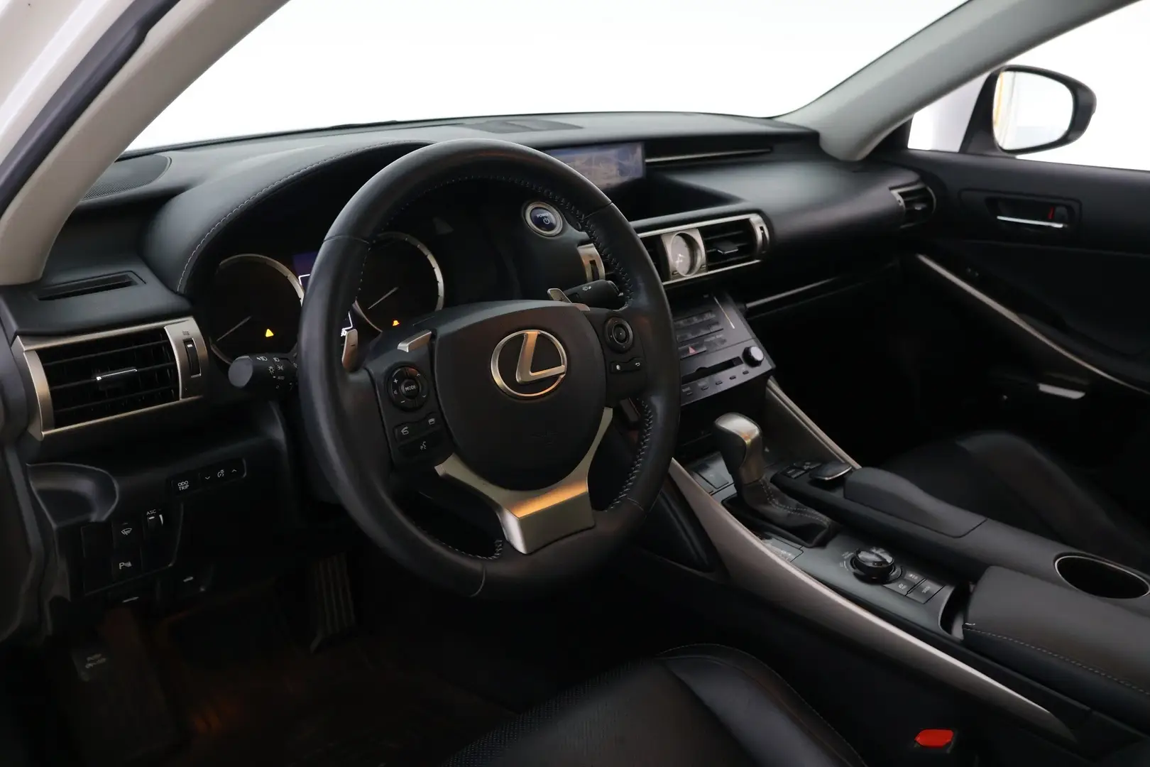 Car Image - 54bc2fWpv9K55JJsKRXyL8